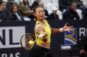 PP电子模拟器试玩在线-遭逆转无缘创造最佳 郑钦文还在寻找自己的网球