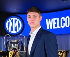 巴媒：达成协议，桑托斯租借国米中卫帕拉西奥斯1年